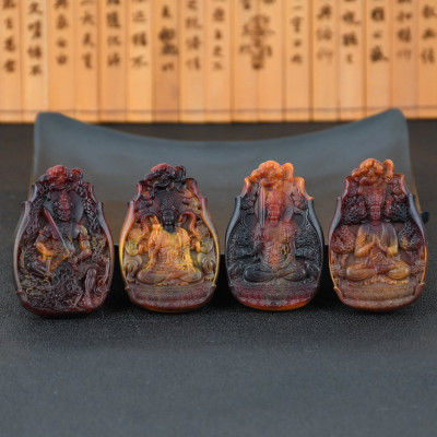 Dây chuyền Phật Văn Thù Bồ Tát hương thơm bằng Long Diên Hương tổng hợp (Có dây đeo)