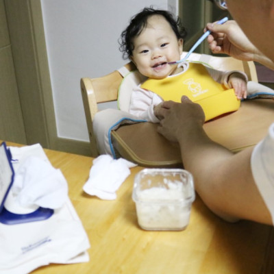 Khăn Ướt Nhập Khẩu Hàn Quốc Bebesup Signature 70 Tờ/Gói Thương Hiệu Bebesup