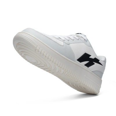 Giày thể thao Biti