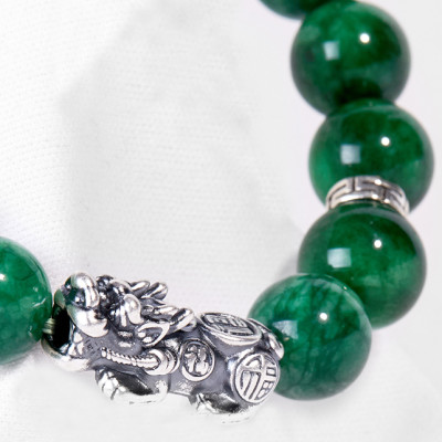 Vòng Tay Đá Cẩm Thạch Phối Charm Tỳ Hưu Bạc Ngọc Quý Gemstones