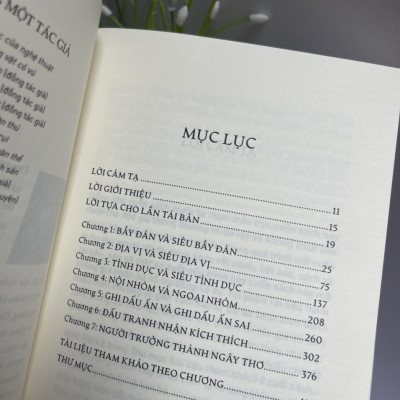 (Combo 2 cuốn Desmond Morris) VƯỢN TRẦN TRỤI và VƯỜN THÚ NGƯỜI – Vương Ngân Hà dịch – Nhã Nam (Bìa mềm)