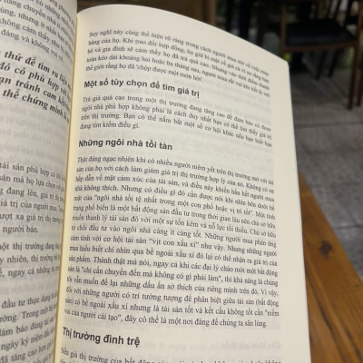 THẾ GIỚI BÊN TRONG BẤT ĐỘNG SẢN: Mua, Bán và tạo Lợi nhuận trong Thị trường Bất động sản – Peter O’malley – NXB Xây Dựng 