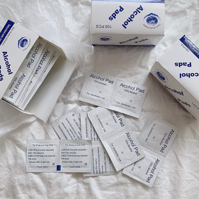 100 Miếng Vải Không Dệt Tẩm Cồn Vệ Sinh Đa Năng Giấy Lau Màn Hình Điện Thoại Laptop Kính Mắt