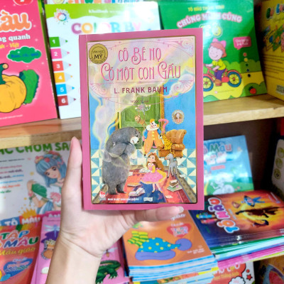 Tác Phẩm Chọn Lọc - Văn Học Mỹ - Cô Bé Nọ Có Một Con Gấu