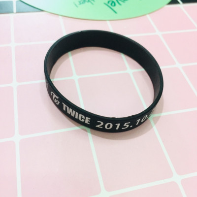 COMBO 5 VÒNG TAY. LẮC TAY CAO SU  TWICE KPOP 