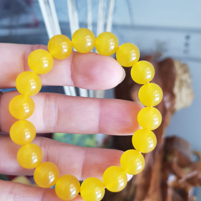 Chiếc Vòng tay đá mã não vàng anh tươi quá đẹp  Size hạt 10mm Nữ mệnh kim thổ thủy đeo  Vòng vàng anh này người lớn trẻ em nhỏ đeo được hết ạ rất là xinh xắn luôn