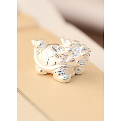 Charm bạc long quy xỏ ngang - Ngọc Quý Gemstones