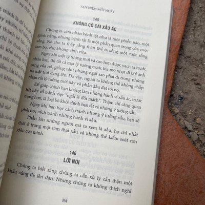 SUY NIỆM MỖI NGÀY - BÌA MỀM