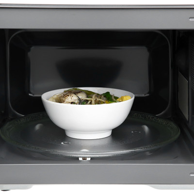 Lò vi sóng Panasonic NN-SM33NBYUE Dung tích 25L, công suất 900W, Khoang lò tráng men- Hàng chính hãng - Bảo hành chính hãng 12 tháng, Chất lượng nhật bản