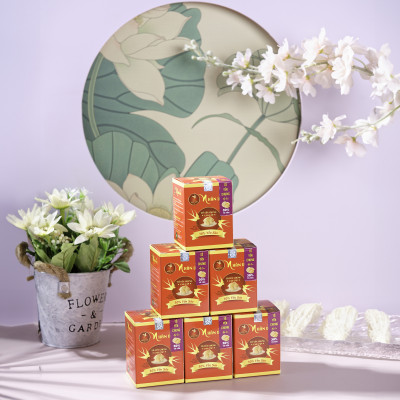 Yến Sào Chưng Hạt Sen Nhân Việt 30% Yến Nguyên Chất Hũ 70ml