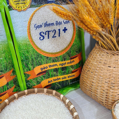 Gạo thơm đặc sản ST21+ Intimex túi 5kg - dẻo mềm, săn hạt, ngọt thơm