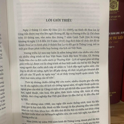 BỘ SÁCH “CÁC VƯƠNG TRIỀU TRÊN ĐẤT THĂNG LONG” (4 CUỐN). BẢN IN GIỚI HẠN BÌA CỨNG CÓ HỘP 