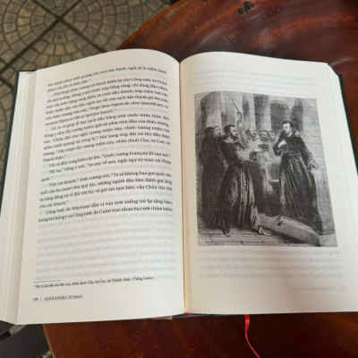 (Bìa cứng có hình minh hoạ) GÃ HỀ CHICOT – Alexandre Dumas – Nguyễn Đăng Thuần dịch – Huy Hoàng – NXB Văn học
