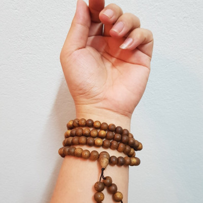 Set 2 Vòng tay trầm hương cặp đôi nam nữ 108 hạt 6ly và 8 ly mang lại gắn kết hạnh phúc bình yên và may mắn