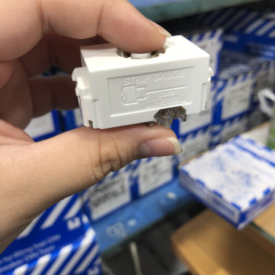 Ổ cắm anten TV Panasonic WEV-2501SW Wide - Hàng chính hãng