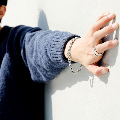 Lắc tay titan thép không gỉ nam cao cấp đẹp sang trọng kiểu bông dừa trangsucpt màu trắng PTLTNA68