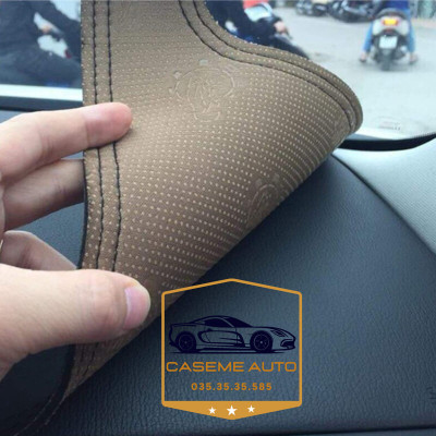 [HYUNDAI CRETA] Thảm Taplo 3 Lớp Dành Cho Xe HYUNDAI CRETA, Nhung Lông Cừu Và Da Vân Carbon Cao Cấp - Hàng Chính Hãng