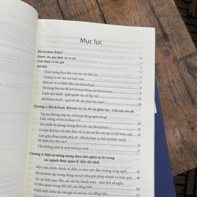BLOCKCHAIN BABEL – Cơn sốt t i ề n điện tử và thách thức đối với kinh doanh – Igor Pejic – Hà Phương Anh dịch – NXB Xây Dựng (Bìa mềm)