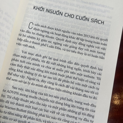 TRIẾT LÝ ĐẦU TƯ CỦA WARREN BUFFETT - Glen Arnold (tác giả bán chạy số 1 với The financial guide to investing) – 1980books – bìa mềm