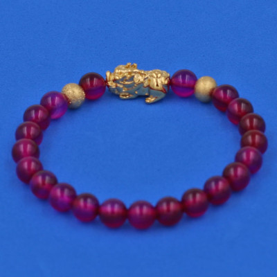 Chuỗi đeo tay Thạch Anh Đỏ mận 6 ly cẩn Tỳ Hưu inox vàng VTAOMTHHBV6 - hợp mệnh Hỏa, mệnh Thổ