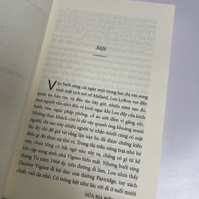 [New York Times Bestseller] NỬA KIA BIỆT TÍCH – Brit Bennet - Huyhoangbooks