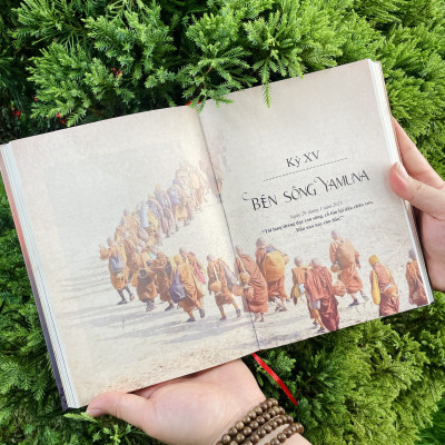 Sách - Theo Dấu Chân Phật