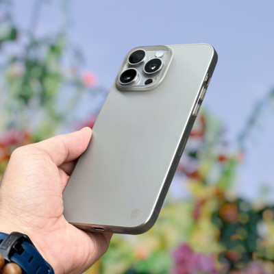 Ốp lưng Switcheasy Ultra thin dành cho iPhone 15 Pro Max - hàng chính hãng