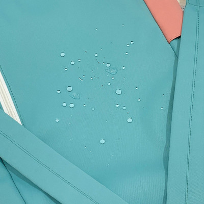 Balo thời trang cá tính, đựng vừa laptop 15,6inch – BEE GEE BLTT1003A (Tặng móc khóa dễ thương)