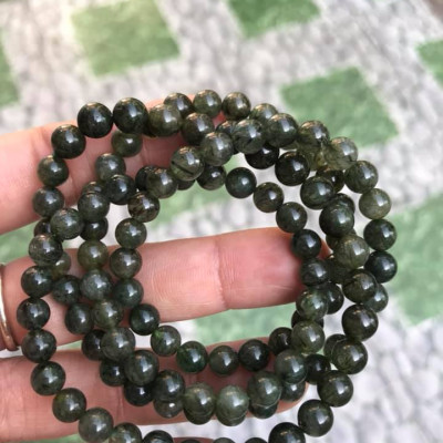 Vòng chuỗi đeo tay 108 hạt đá thạch anh tóc xanh tự nhiên Vòng size 6mm Chất liệu đá thiên nhiên đeo quấn vào tay kiểu vòng trẻ trung đẹp Hợp nữ mệnh mộc hỏa thủy ạ