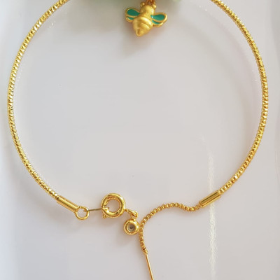 Vòng Tay charm xinh đẹp 5 đồng tiền đá cẩm thạch tự nhiên Vòng tay phối charm hình Chú Ong Xinh xắn vòng màu vàng khoen rút xinh Nữ đeo dễ thương ạ