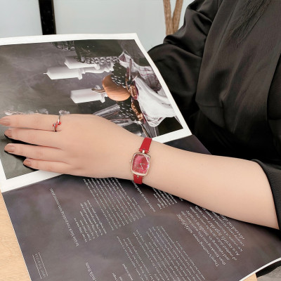 Đồng hồ nữ Julius Hàn Quốc JA-1341 dây da