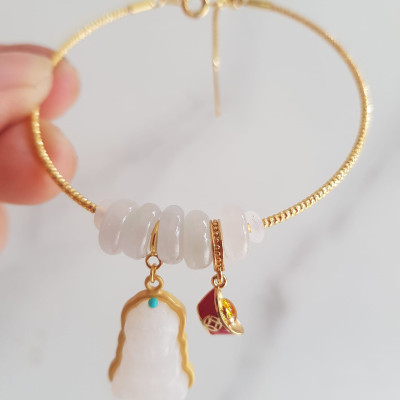 Vòng Tay Charm Phối 5 Đồng tiền đá cẩm thạch trắng tự nhiên  Phối mặt phật đá cẩm thạch trắng thỏi vàng đỏ may mắn vòng màu vàng rất xinh  Chuẩn hợp may mắn nữ mệnh kim mệnh thủy đeo ạ