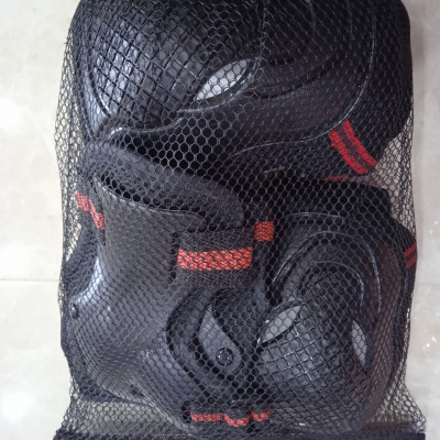 Bảo Hộ Patin Người Lớn Centosy P25, Bảo Vệ Chuyên Dùng Khi Chơi Thể Thao, Trượt Patin