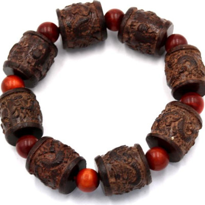 Vòng tay chuỗi hạt trụ rồng gỗ đàn hương TRNT12