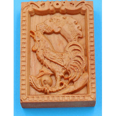 Mặt gỗ hoàng đàn - 12 con giáp - khắc hình tuổi Dậu MGCG2