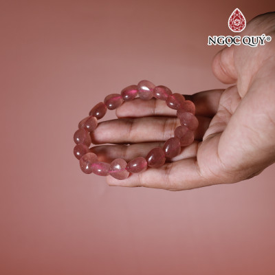 Vòng tay trái tim thạch anh dâu đỏ hạt 12mm mệnh hỏa, thổ - Ngọc Quý Gemstones