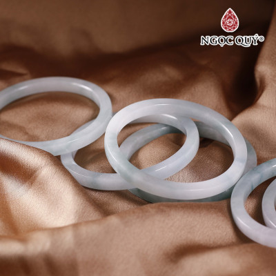 Vòng cẩm thạch bản vuông Ni50 - bản 6mm mệnh hỏa, mộc - Ngọc Quý Gemstones