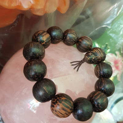 Vòng Tay Mới Gỗ Dừa Hồ Lô Hút Tài 18mm Nam tay to đeo tay đẹp lạ ạ