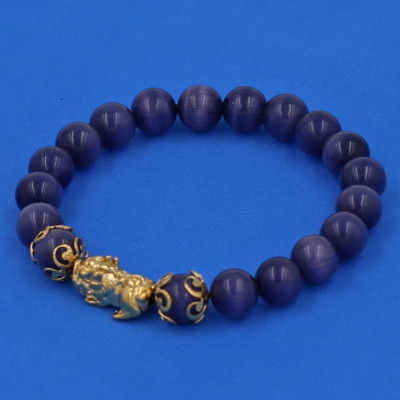 Chuỗi đeo tay Đá Mắt Mèo Tím 8 ly - cẩn Tỳ Hưu Phong Thủy inox vàng VMEITHHKV8 - hợp mệnh Hỏa, mệnh Thổ