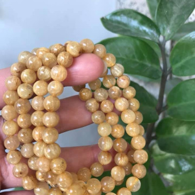 VÒNG TAY ĐÁ THẠCH ANH TÓC VÀNG TỰ NHIÊN SẠCH ĐẸP 108 HẠT  SIZE VÒNG 7MM 100% ĐÁ THIÊN NHIÊN  NỮ MỆNH KIM MỆNH THỔ MỆNH THỦY ĐEO KIỂU QUẤN TAY RẤT SANG RẤT XINH Ạ