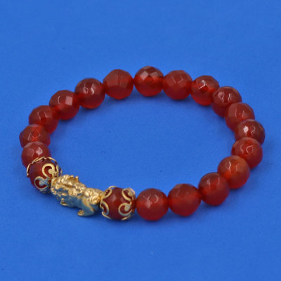 Vòng tay Thạch Anh Đỏ cắt giác 8 ly - cẩn Tỳ Hưu Phong Thủy inox vàng VTAOGTHHKV8 - hợp mệnh Hỏa, mệnh Thổ