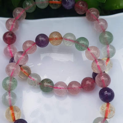 Vòng tay phong thủy may mắn đá thạch anh ngũ sắc tự nhiên Size vòng 8mm bóng tuyệt đẹp đa sắc màu nữ đeo xinh đẹp rẻ hợp nữ tất cả các mệnh Đá thiên nhiên đeo tốt sức khỏe, tim mạch đồng thời may mắn phong thủy tài lộc ạ