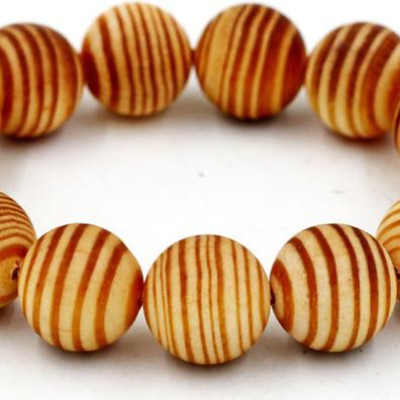 Vòng tay chuỗi hạt gỗ Huyết rồng 18 ly 13 hạt