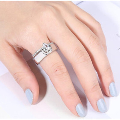 Nhẫn nữ đeo ngón chỉ