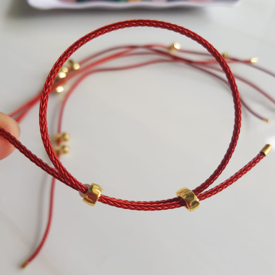 Dây thun Đỏ dẻo phối vòng tay hạt lu thống  Size dây đỏ 2mm   Nữ đã có hạt lu thống thì đây chính là sợi dây thun phối với hạt lu thống đeo xinh ạ