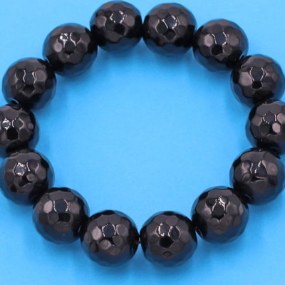 Chuỗi đeo tay - thạch anh đen cắt giác 14 ly 14 hạt - kèm hộp gỗ - hợp mệnh Thủy, mệnh Mộc