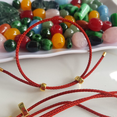 Dây thun Đỏ dẻo phối vòng tay hạt lu thống  Size dây đỏ 2mm   Nữ đã có hạt lu thống thì đây chính là sợi dây thun phối với hạt lu thống đeo xinh ạ