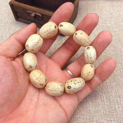 Combo Vòng tay Phong Thủy HẠT BỒ ĐỀ ĐẤT PHẬT, KÈM HỘP ĐỰNG LÓT NHUNG/LỤA, kèm vòng tay chỉ đỏ Thailand, mang lại bình an May Mắn.