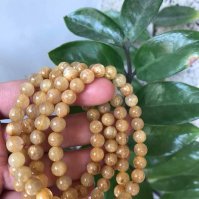 VÒNG TAY ĐÁ THẠCH ANH TÓC VÀNG TỰ NHIÊN SẠCH ĐẸP 108 HẠT  SIZE VÒNG 7MM 100% ĐÁ THIÊN NHIÊN  NỮ MỆNH KIM MỆNH THỔ MỆNH THỦY ĐEO KIỂU QUẤN TAY RẤT SANG RẤT XINH Ạ