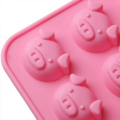 Khuôn silicon làm rau câu, socola 16 mặt heo con – Mã số 1087